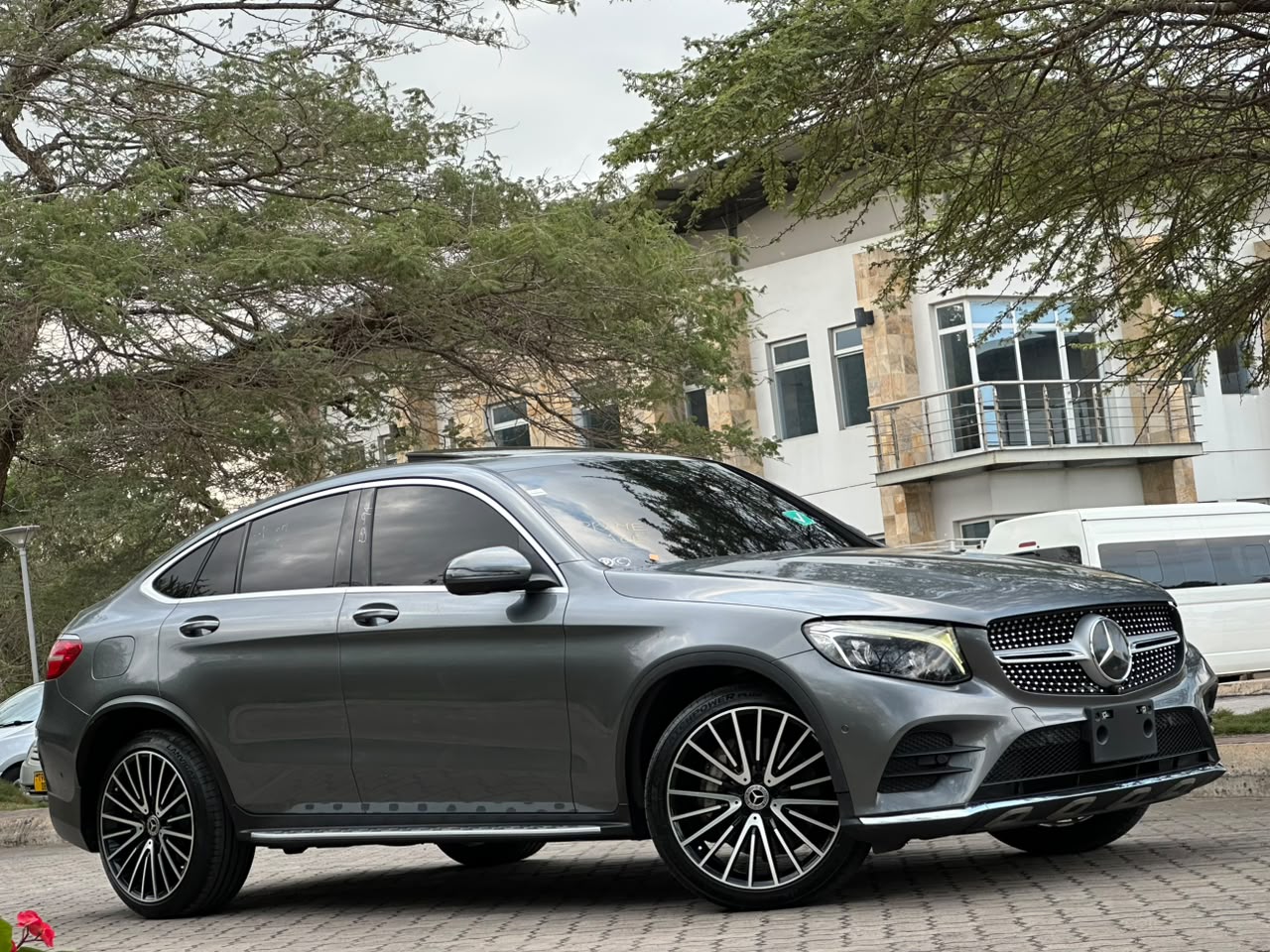 MERCEDES BENZ